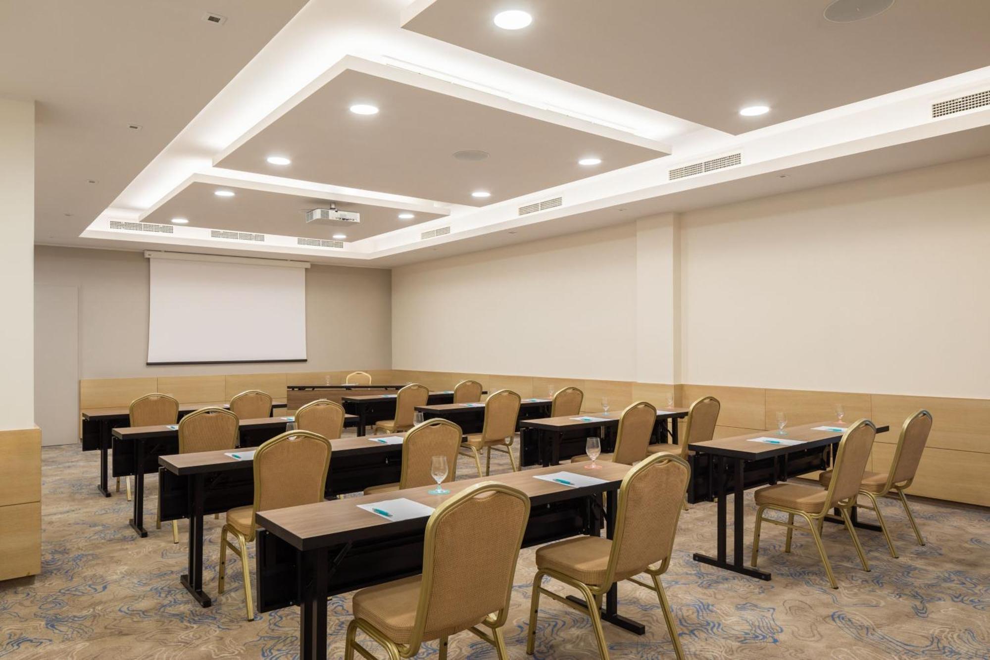 Le Meridien Lav Split Podstrana Esterno foto